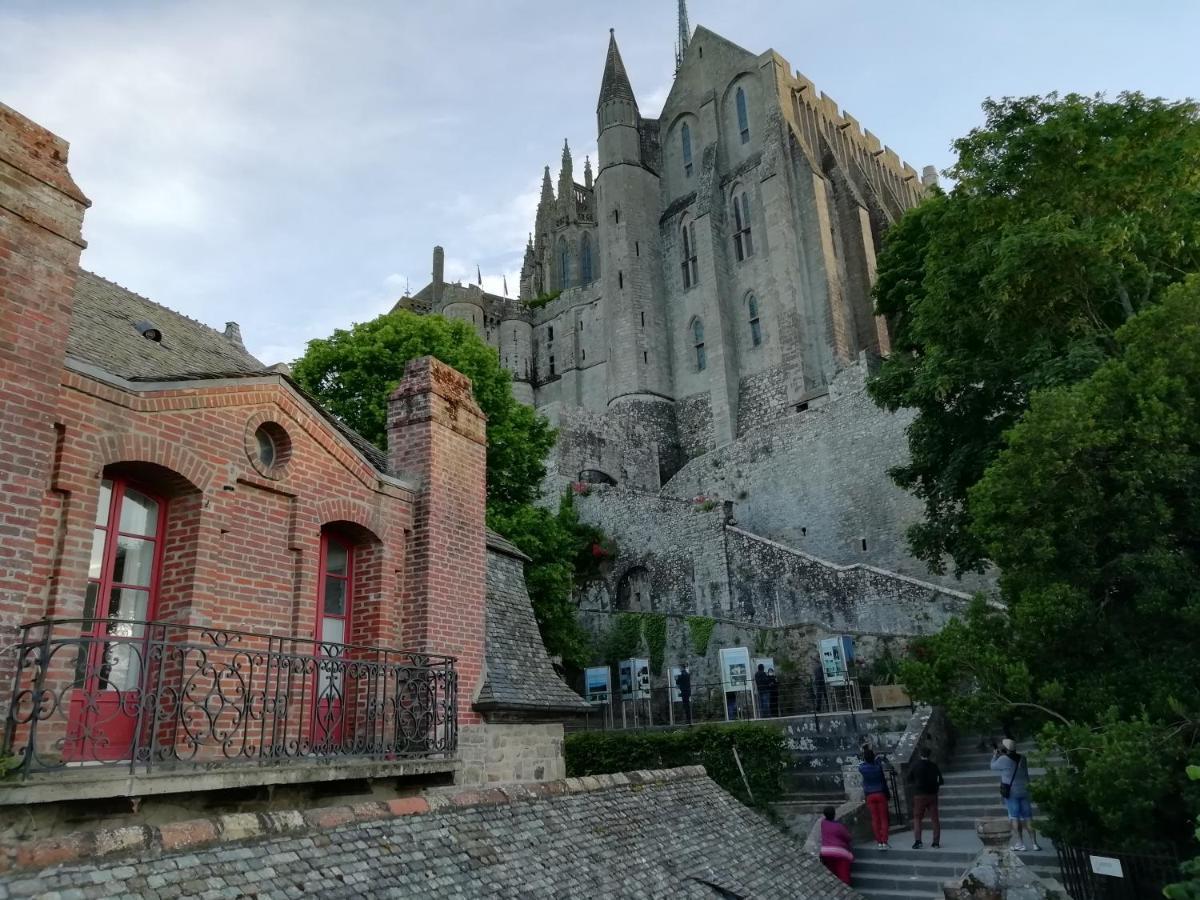Bed and Breakfast Mamoucafecouette Roz-sur-Couesnon Exterior foto